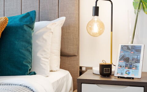 Avant-Garde, Shoreditch: Property, Furniture, White, Product, Azure, Blue, Comfort, Interior Design, Rectangle, Wood