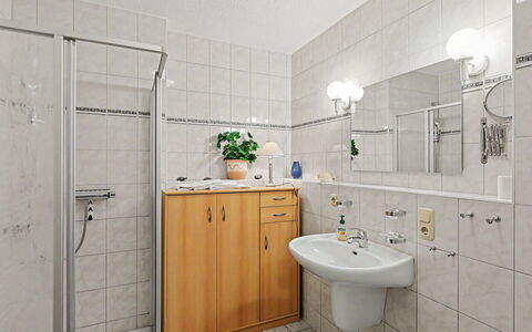 Zempin 120: Bathroom Sink, Bathroom, Plumbing Fixture, Sink, Flooring, Interior Design, Tap, Floor, Plumbing, Bathroom Cabinet