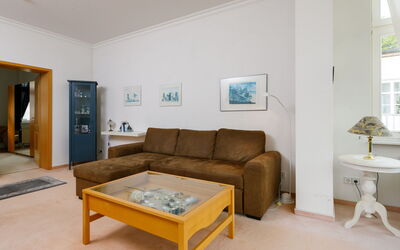 Accommodation:&nbsp;Famulla-Schulze 160.2