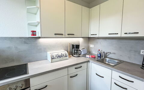 Karsten: Cabinetry, Property, Furniture, Building, White, Countertop, Kitchen Sink, Kitchen Appliance, Kitchen, Kitchen Stove