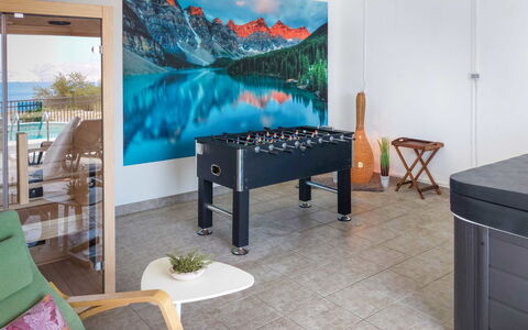 Villa Sunset View: Building, Green, Interior Design, Paint, Table, Art, Plant, Real Estate, Living Room, House
