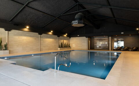 Citta Romana: Building, Swimming Pool, House, Interior Design, Chair, Shade, Leisure, Ceiling, Recreation, Plant