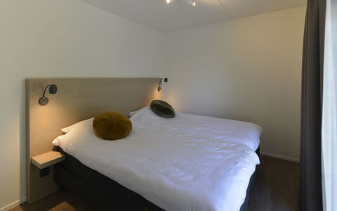 Citta Romana: Furniture, Property, Building, Comfort, Wood, Bed, Interior Design, Floor, Flooring