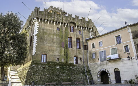 Cagnes-Sur-Mer 177: Cloud, Sky, Daytime, Property, Water, Building, Plant, Azure, Urban Design, Public Space