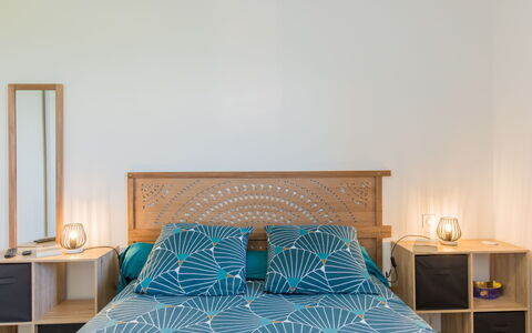 Kervennou: Furniture, Comfort, Azure, Wood, Pillow, Table, Interior Design, Bed Frame, Building, Bed