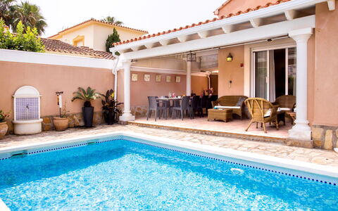 Casa Larauri Oliva Nova: Water, Plant, Swimming Pool, Tree, Shade, Outdoor Furniture, Leisure, Rectangle, Composite Material, Landscape