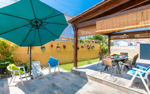 Riomar Beach House: Plant, Table, Property, Furniture, Flowerpot, Building, Umbrella, Azure, Chair, Shade