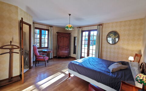L'Ilet: Furniture, Property, Azure, Wood, Interior Design, Window, Comfort, Floor, Flooring, Wall