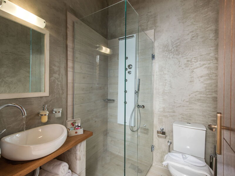 Accommodation:&nbsp;Lameriana Panoramic Suite 14.6
