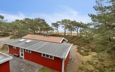 Sanela - 25M from the Sea