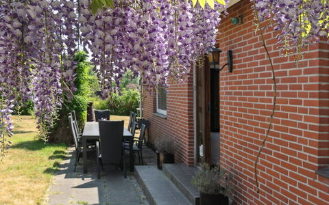 Angelie - 350M from the Sea: Vegetation, Shrub, Spring, Cottage, Garden, Shade, Backyard, Yard, Chair