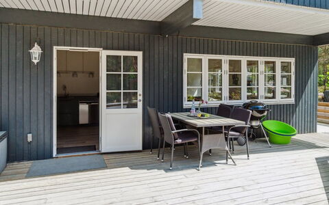 Sjo - 300M from the Sea: Roof, House, Land Lot, Home, Cottage, Estate, Garden Buildings, Shade, Log Cabin, Landscaping