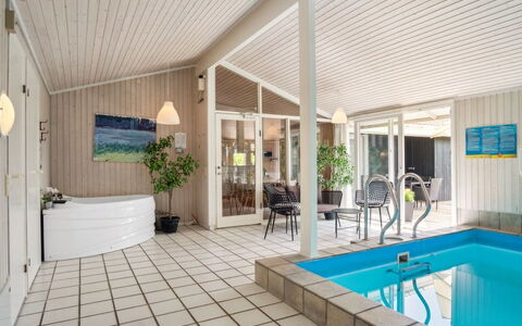 Isto - 250M from the Sea: Composite Material, Door, Swimming Pool, Resort, Estate, Houseplant, Design, Flowerpot, Hotel, Eco Hotel