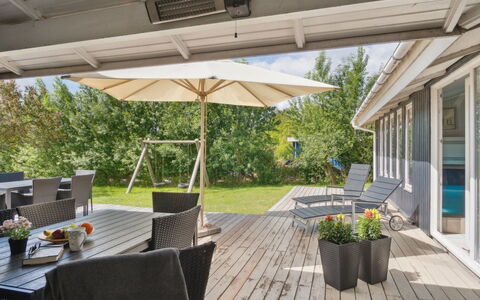 Isto - 250M from the Sea: Wood, Furniture, Home, Chair, Shade, Outdoor Furniture, Porch, Deck, Hardwood, Outdoor Table