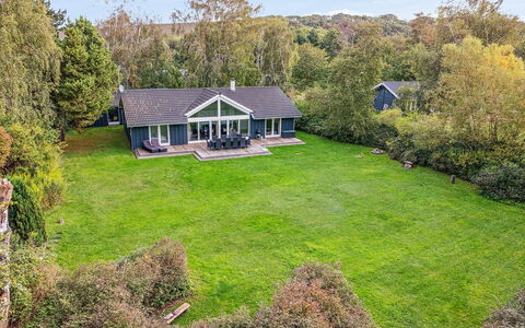 Josina - 675M from the Sea: Grass, House, Roof, Home, Cottage, Shrub, Land Lot, Rural Area, Farmhouse, Groundcover