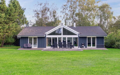 Josina - 675M from the Sea: Grass, House, Roof, Home, Cottage, Shrub, Land Lot, Rural Area, Farmhouse, Groundcover