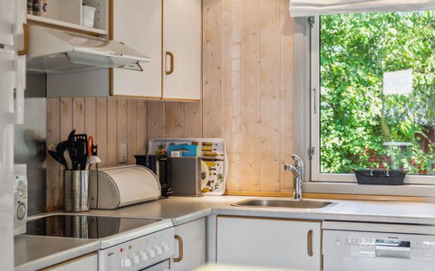 Dorti - 725M from the Sea: Kitchen, Kitchen Appliance, Countertop, Furniture, Wood, Interior Design, Major Appliance, Ceiling, Cabinetry, Room