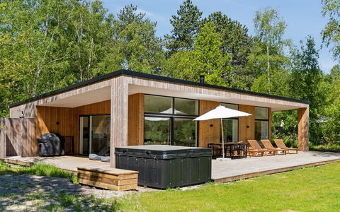 Tinja - 900M from the Sea: Furniture, Interior Design, Flooring, Wood, Floor, Ceiling, Wood Flooring, Chair, Table, Lighting