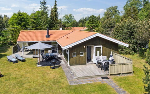 Eini - 500M from the Sea
