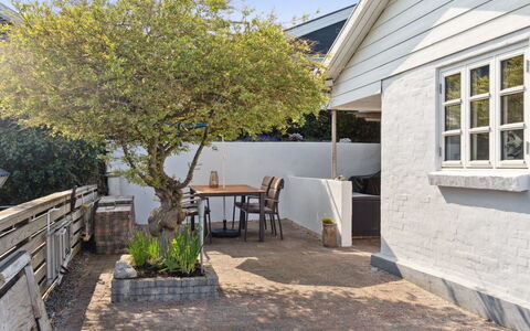 Tameka - 10M to the Fjord: Blue, Shrub, Cottage, Groundcover, Garden, Estate, Shade, Landscaping, Farmhouse, Eco Hotel