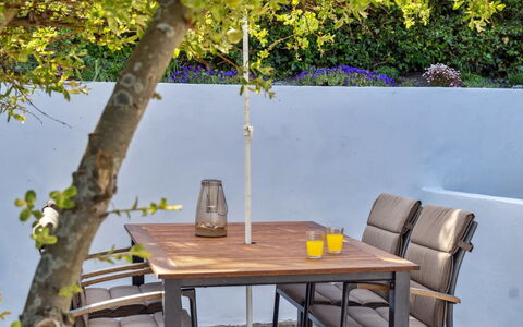 Tameka - 10M to the Fjord: Blue, Shrub, Cottage, Groundcover, Garden, Estate, Shade, Landscaping, Farmhouse, Eco Hotel