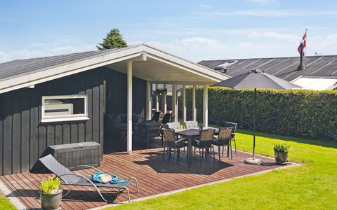 Fiete - 200M from the Sea: Roof, House, Land Lot, Home, Cottage, Estate, Garden Buildings, Shade, Log Cabin, Landscaping