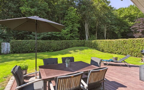 Fiete - 200M from the Sea: Roof, House, Land Lot, Home, Cottage, Estate, Garden Buildings, Shade, Log Cabin, Landscaping