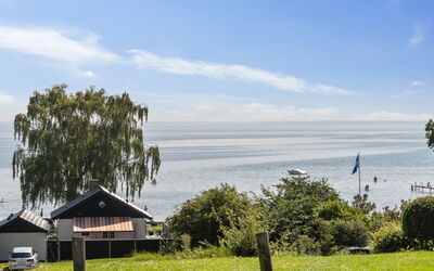 Fiete - 200M from the Sea