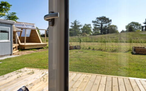 Tabithe - 500M from the Sea: Roof, House, Land Lot, Home, Cottage, Estate, Garden Buildings, Shade, Log Cabin, Landscaping