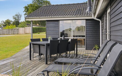Geeske - 150M from the Sea: Wood, Home, House, Porch, Door, Outdoor Furniture, Cottage, Siding, Hardwood, Deck