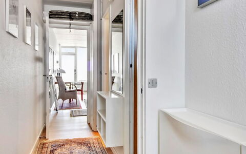 Eske - 50M from the Sea: Roof, House, Home, Cottage, Door, Siding, Deck, Porch, Plank, Hardwood