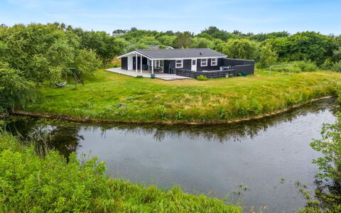 Bentine - 400M from the Sea: Roof, House, Home, Cottage, Door, Siding, Deck, Porch, Plank, Hardwood
