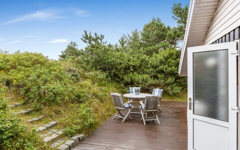 Tineke - 800M from the Sea: Roof, House, Home, Cottage, Door, Siding, Deck, Porch, Plank, Hardwood