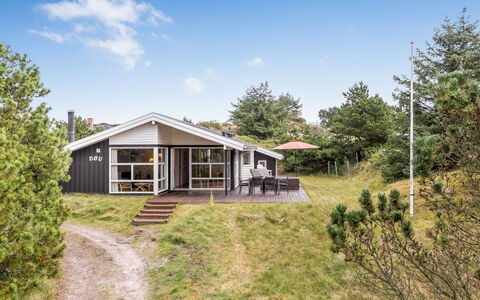 Tineke - 800M from the Sea: Roof, House, Home, Cottage, Door, Siding, Deck, Porch, Plank, Hardwood