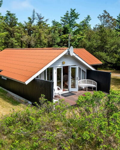 Clea - 800M from the Sea