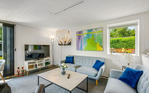 Kjartan - 32M to the Fjord: Furniture, Interior Design, Couch, Flooring, Ceiling, Floor, Living Room, Lighting, Room