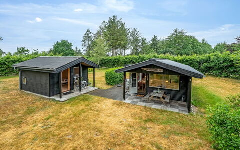 Fifi - 200M to the Fjord: Cottage, Shed, Hut, Farmhouse, Prairie, Shack, Barn, Log Cabin, Garden Buildings