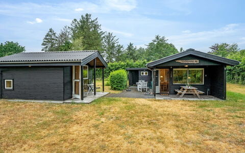 Fifi - 200M to the Fjord: Cottage, Shed, Hut, Farmhouse, Prairie, Shack, Barn, Log Cabin, Garden Buildings