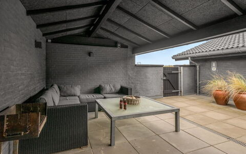 Walther - 300M from the Sea: Roof, Home, Door, Cottage, Shade, Siding, Yard, Estate, Backyard