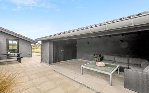 Walther - 300M from the Sea: Roof, Home, Door, Cottage, Shade, Siding, Yard, Estate, Backyard