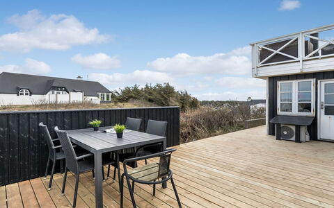 Venla - from the Sea: Cottage, Shed, Hut, Farmhouse, Prairie, Shack, Barn, Log Cabin, Garden Buildings