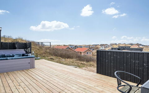 Venla - from the Sea: Cottage, Shed, Hut, Farmhouse, Prairie, Shack, Barn, Log Cabin, Garden Buildings