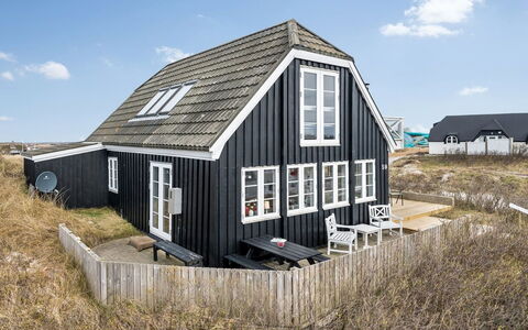Venla - from the Sea: Cottage, Shed, Hut, Farmhouse, Prairie, Shack, Barn, Log Cabin, Garden Buildings