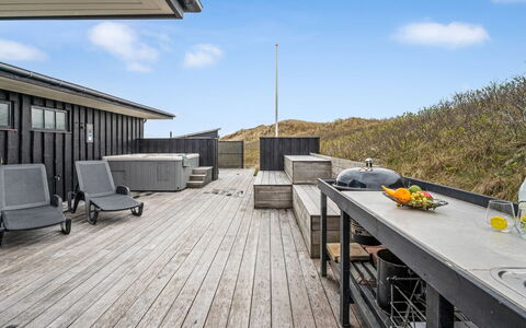 Eyla - from the Sea: Cottage, Roof, Home, Slope, Hut, Siding
