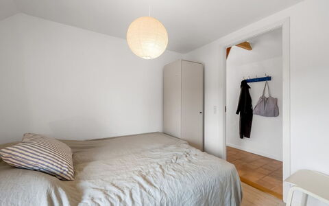 Hermine - from the Sea: Interior Design, Bed, Wall, Bedroom, Furniture, Flooring, Floor, Wood, Ceiling, Light Fixture