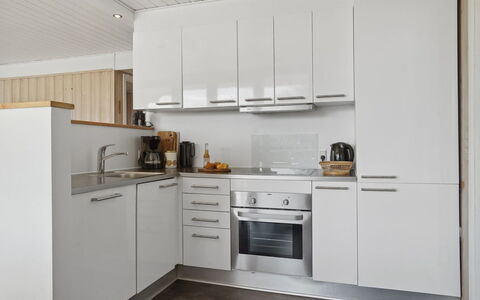 Arnetta - 150M from the Sea: Kitchen Appliance, Kitchen, Countertop, Major Appliance, Cabinetry, Flooring, Wood, Interior Design, Home Appliance, Furniture