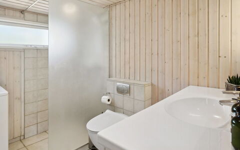 Sari - 250M from the Sea: Flooring, Wall, Plumbing Fixture, Floor, Bathroom, Wood, Bathroom Sink, Interior Design, Sink, Ceiling