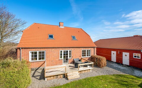 Soria - 600M to the Fjord: Grass, House, Roof, Home, Cottage, Shrub, Land Lot, Rural Area, Farmhouse, Groundcover
