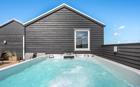 Ivar - 300M from the Sea: Composite Material, Swimming Pool, Design, Jacuzzi, Bathtub, Deck, Resort, Daylighting, Plumbing Fixture