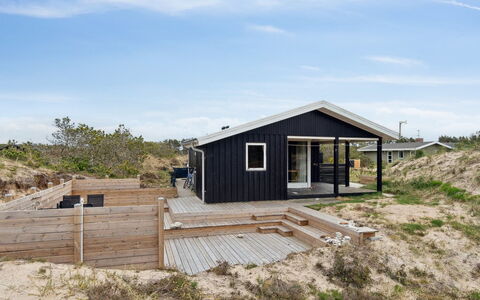 Sulo - 1.4Km from the Sea: Cottage, Shed, Hut, Farmhouse, Prairie, Shack, Barn, Log Cabin, Garden Buildings